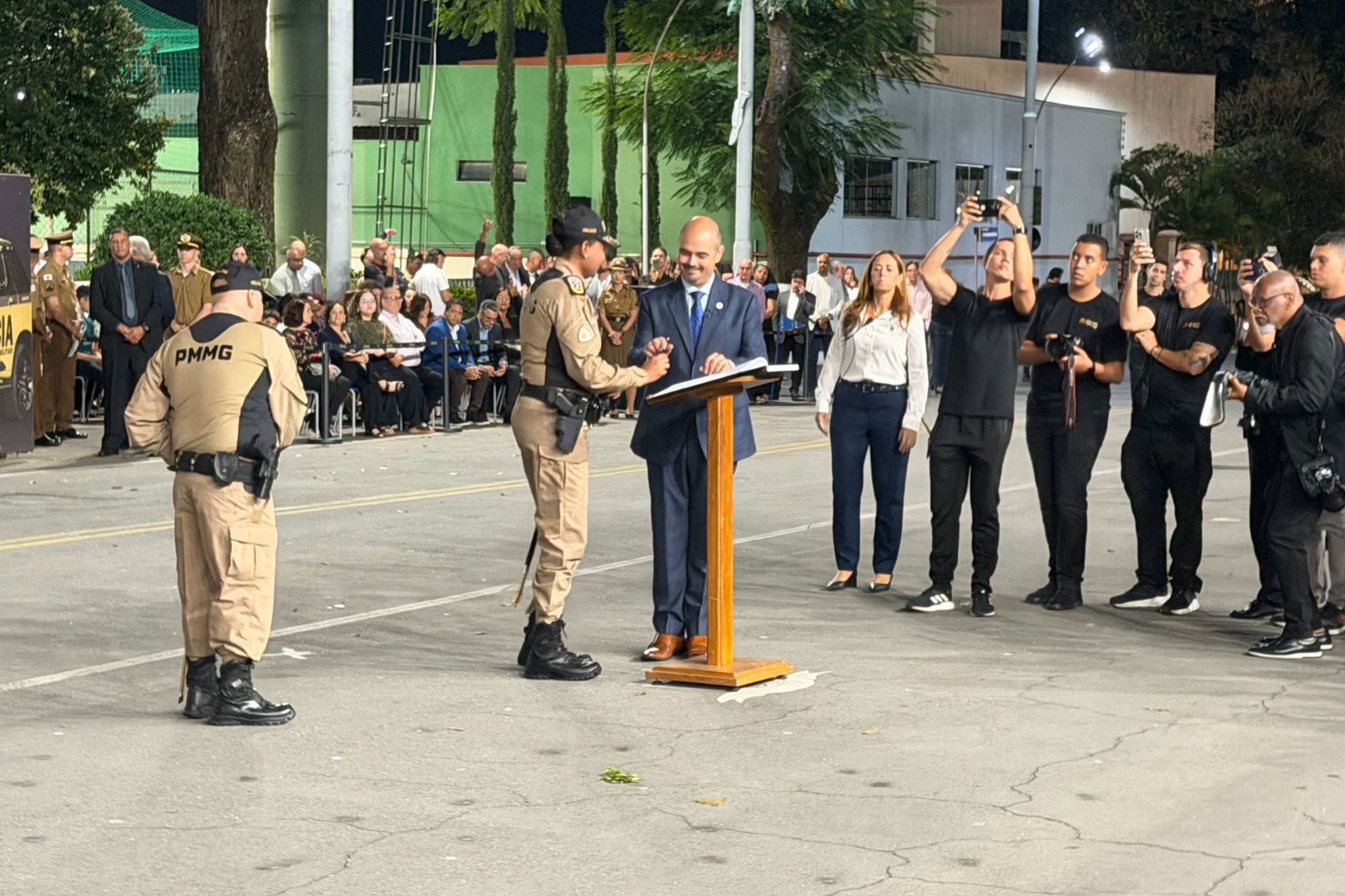Vídeo: coronel Cleide fala após ser empossada comandante-geral da PMMG