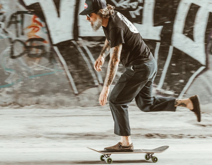Tem algo diferente no skate de rua e não é só manobra