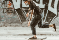 Tem algo diferente no skate de rua e não é só manobra