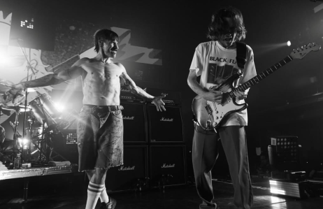 Red Hot Chili Peppers vende catálogo por mais de US$ 300 milhões • Red Hot Chili Peppers / reprodução