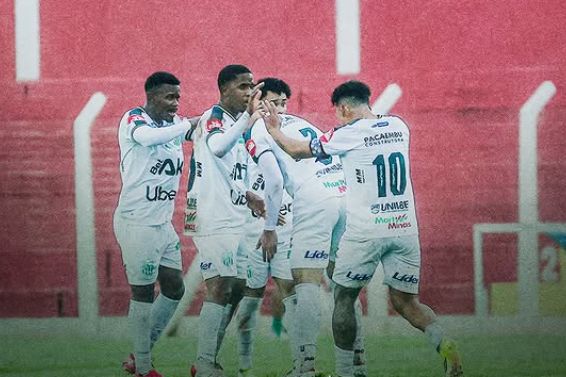 De virada, Uberlândia vence Operário e mantém liderança do grupo A11 na Série D
