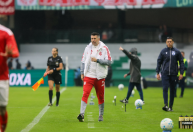 Precipitado? Pezzolano comenta retorno de Rochet ao gol em empate do Inter