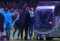 Titulares de Santos e Coritiba se machucam e são substituídos com 4 minutos