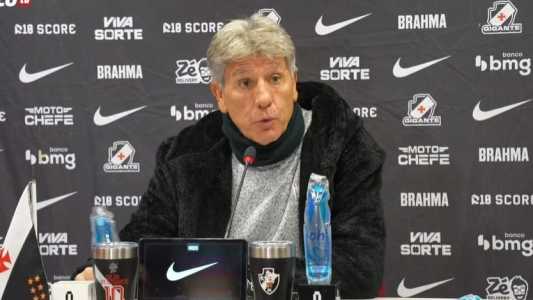 Renato Gaúcho durante a entrevista coletiva