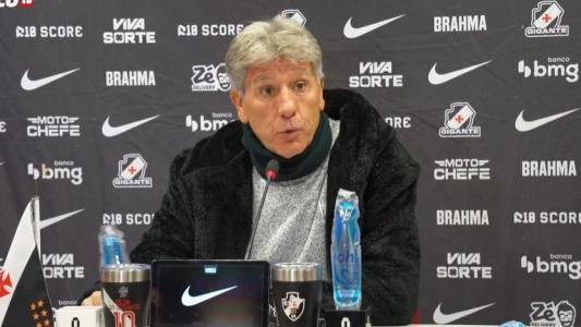 Renato Gaúcho durante a entrevista coletiva