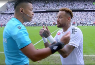 O que disse árbitro de Santos x Coritiba sobre substituição polêmica de Neymar