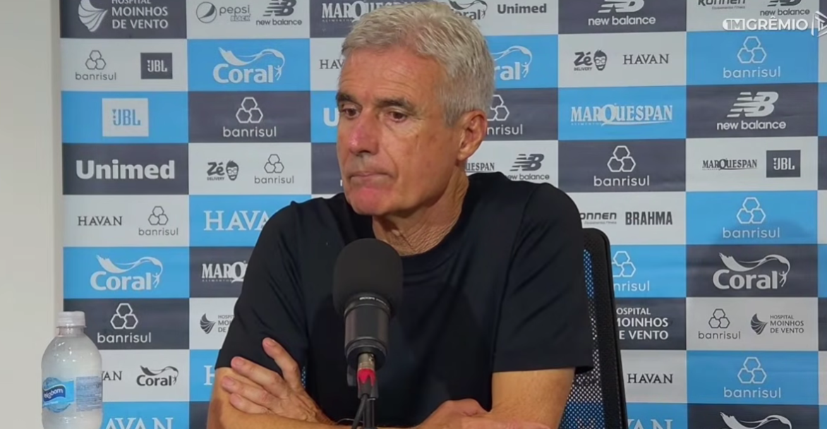 Técnico do Grêmio, Luis Castro aponta fator decisivo para empate diante do Bahia