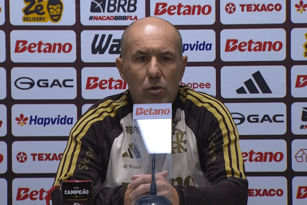 Jardim avalia empate do Flamengo contra o Athletico-PR e defende Rossi após falhas