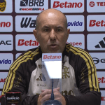 Jardim avalia empate do Flamengo contra o Athletico-PR e defende Rossi após falhas