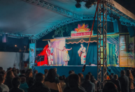 Teatro a Bordo chega a Ouro Preto com caminhão-palco movido a energia solar