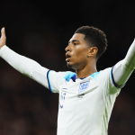 Bellingham: veja números, títulos e metas do jogador da Inglaterra na Copa