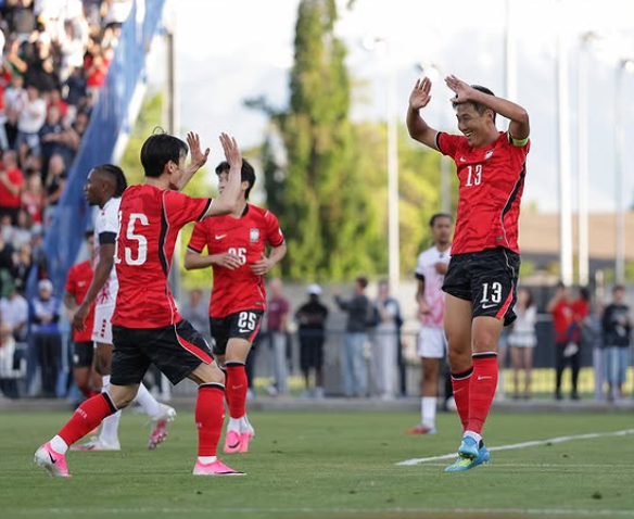 Son marca duas vezes, e Coreia do Sul vence amistoso preparatório para Copa do Mundo