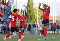 Son marca duas vezes, e Coreia do Sul vence amistoso preparatório para Copa do Mundo