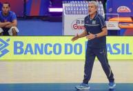Vôlei: José Roberto Guimarães define elenco para disputa de Sul-Americano
