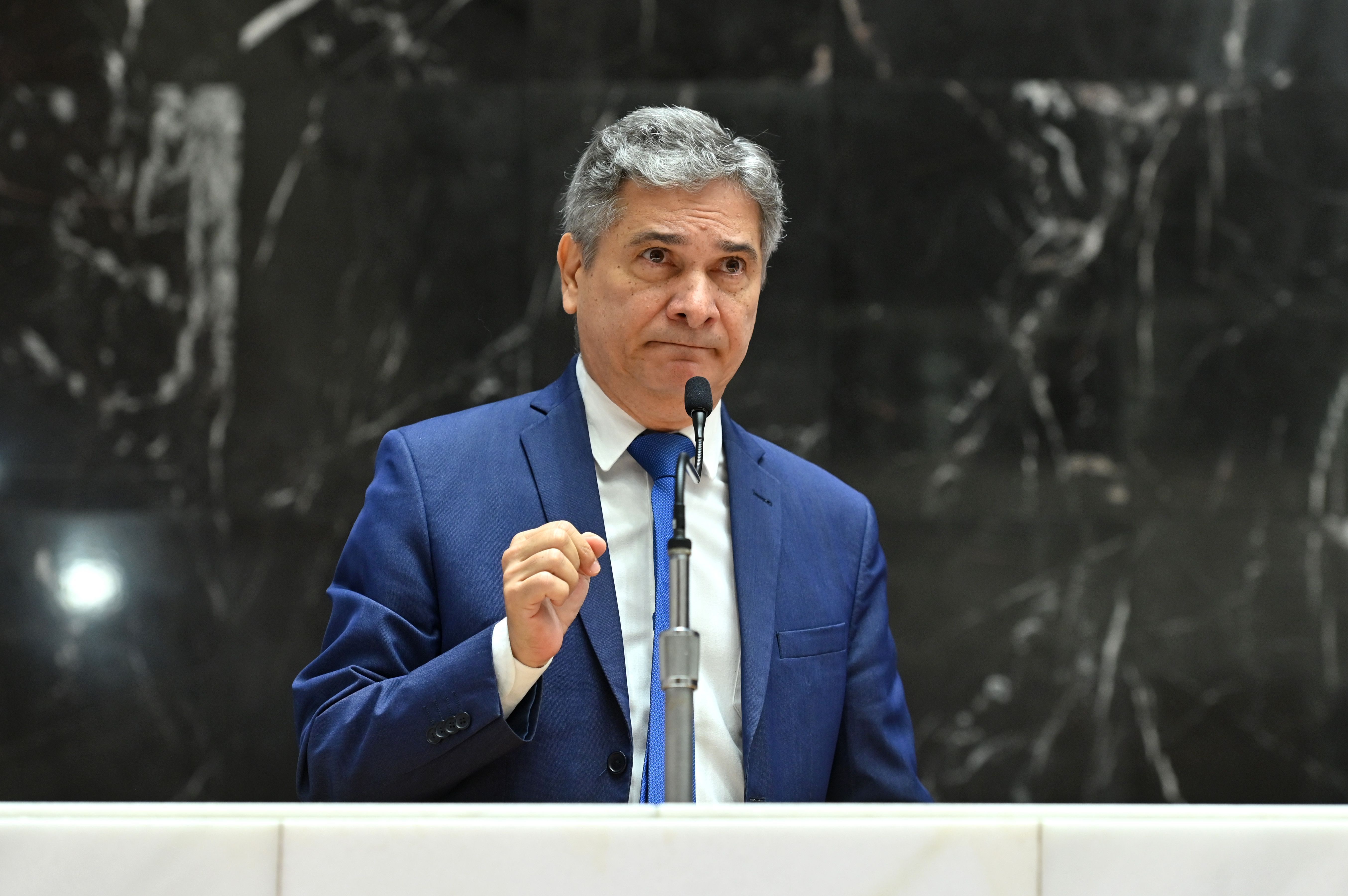 Prefeito de Governador Valadares tem mandato cassado pela Câmara Municipal