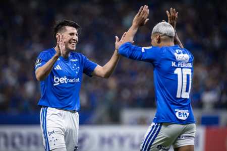 Cruzeiro x Barcelona-EQU, no Mineirão • Gustavo Aleixo