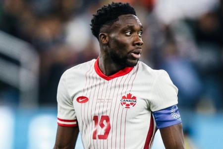 Alphonso Davies pela Seleção Canadense