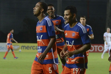 Puerto Cabello venceu Cienciano e complicou Atlético na Sul-Americana