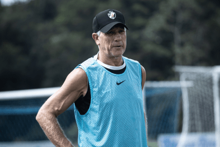 Renato Gaúcho prepara o Vasco para clássico com o Flamengo