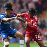 Liverpool marca golaço, mas cede empate ao Chelsea em jogo da Premier League