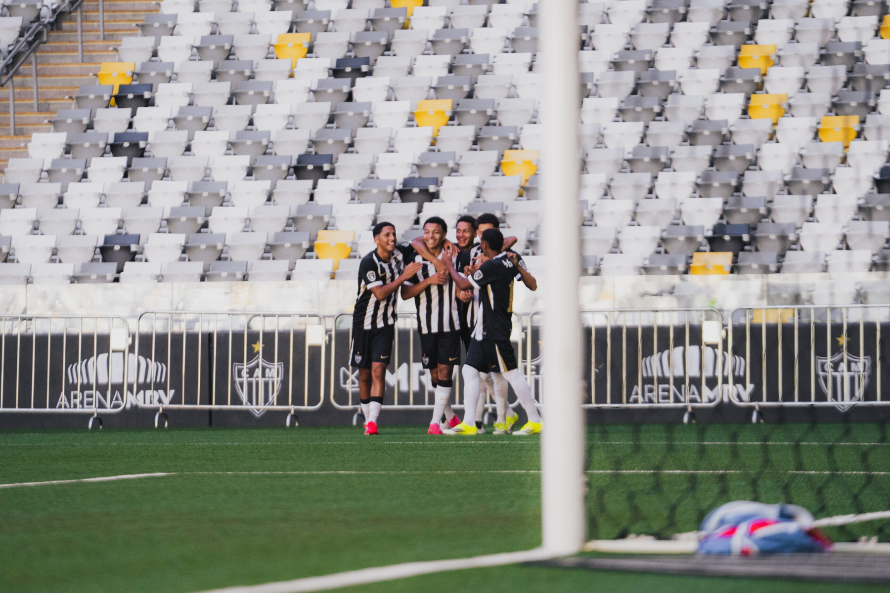 Com gol 'bizarro', Atlético vence Fortaleza e avança na Copa do Brasil Sub-17