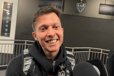Bernard, ídolo do Atlético, em zona mista na Arena MRV