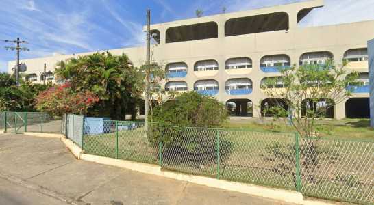 Explosão de bomba caseira em escola deixa oito alunos feridos no RJ