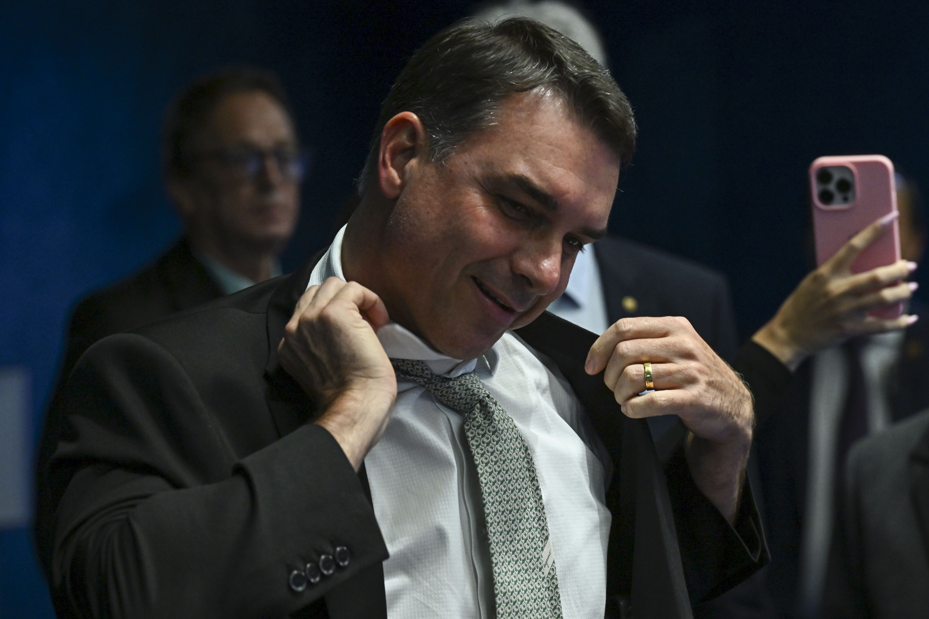 Flávio diz que encontro com Trump não teve objetivo de desviar foco do caso Master