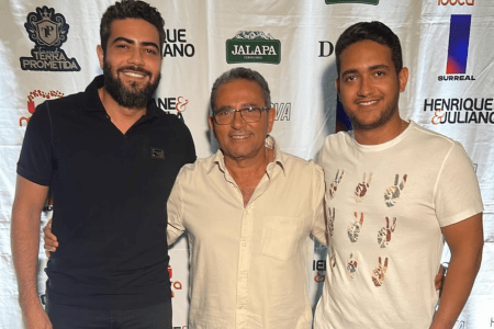 Pai de Henrique e Juliano estava pilotando aeronave da dupla no momento