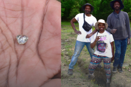 Keshia Smith encontrou um diamante branco de 3,09 quilates no Parque Estadual Crater of Diamonds, no Arkansas.