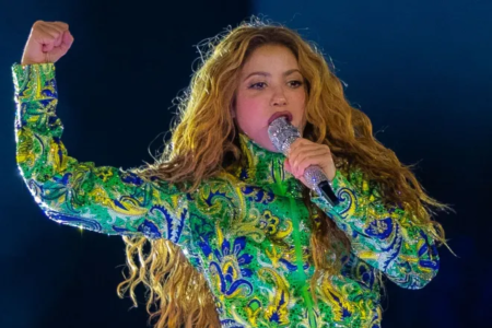 Shakira durante apresentação no "Todo Mundo no Rio"