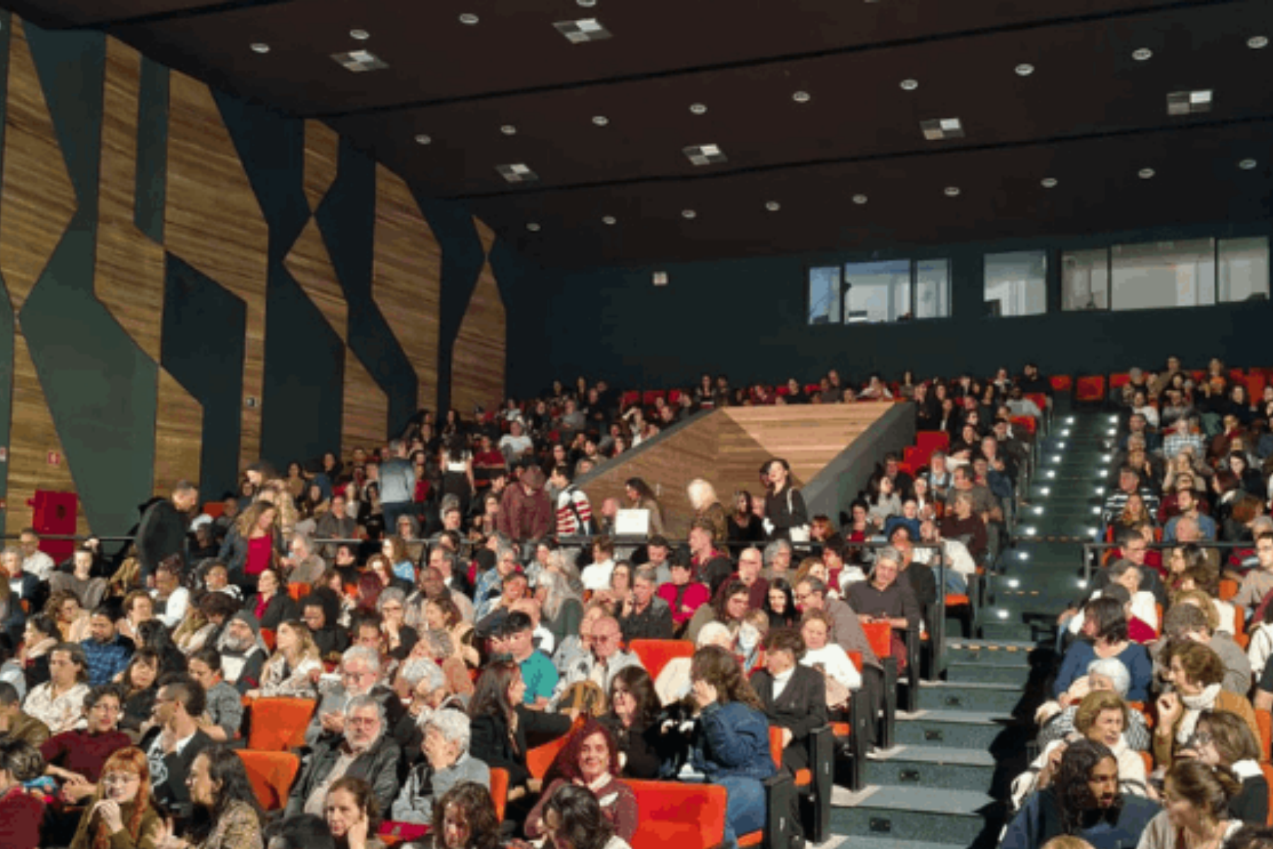 Abertas inscrições para ocupação do Teatro Paschoal Carlos Magno no segundo semestre
