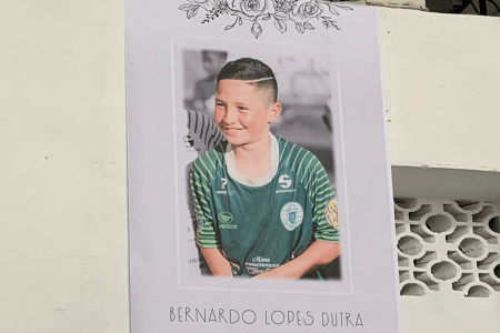 Bernardo de 11 anos foi uma das vítimas das chuvas históricas de fevereiro • Désia Souza / Itatiaia