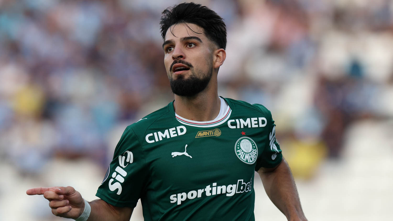 Flaco tem marca expressiva no Palmeiras e se firma como destaque do Brasil