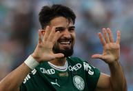 Palmeiras anuncia renovação de contrato com Flaco López, artilheiro do time