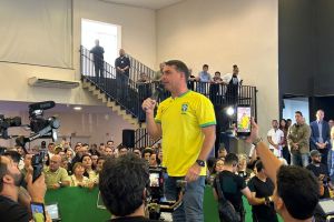 Em meio à polêmica com Vorcaro, Flávio Bolsonaro acusa governo Lula de 'aparelhar até a PF'
