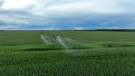 Na contramão, drones e máquinas elétricas dispararam em vendas na Agrishow 2026