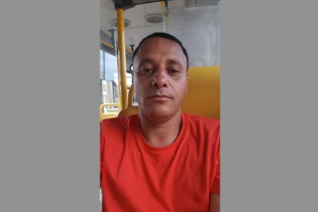 Na foto, Roniedson Faustino, de 47 anos • Imagem cedida à Itatiaia