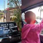 Celebração por última quimioterapia de menina de quatro anos emociona motoristas em BH; veja