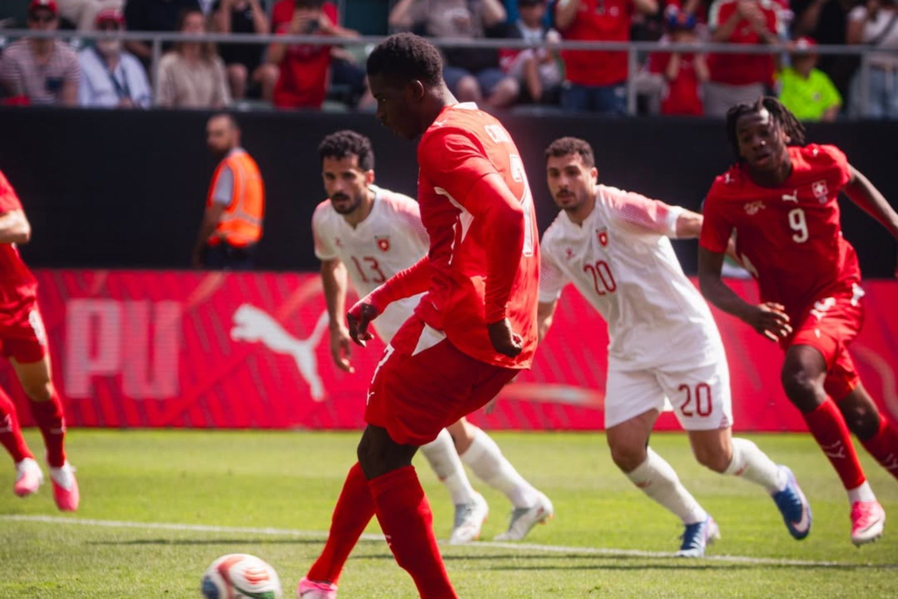Suíça vence Jordânia com goleada em penúltimo amistoso antes da Copa