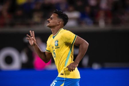 Kaiki Bruno em estreia com a Seleção Brasileira contra a Croácia em 2026
