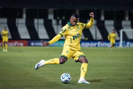 Mirassol e Athletico-PR se enfrentam, neste sábado (29), pela 18ª rodada do Brasileirão