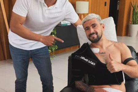 Arrascaeta inicia tratamento após cirurgia