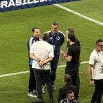 Dirigentes de Cruzeiro e Atlético têm 'resenha' no Mineirão antes de clássico