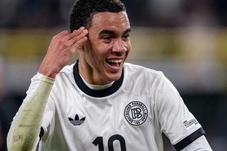 Jamal Musiala em atuação pela Seleção Alemã
