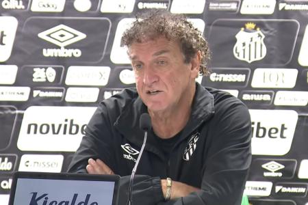 Cuca, treinador do Santos