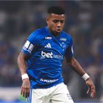 Titulares do Cruzeiro são expulsos contra o Atlético e viram desfalques no Brasileirão