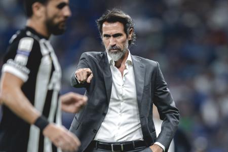Eduardo "Barba" Domínguez em ação durante Atlético 3 a 1 Cruzeiro, no Mineirão