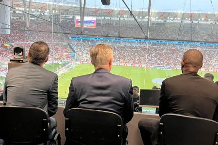 Carlo Ancelotti assiste Flamengo e Vasco no Maracanã • Divulgação/CBF
