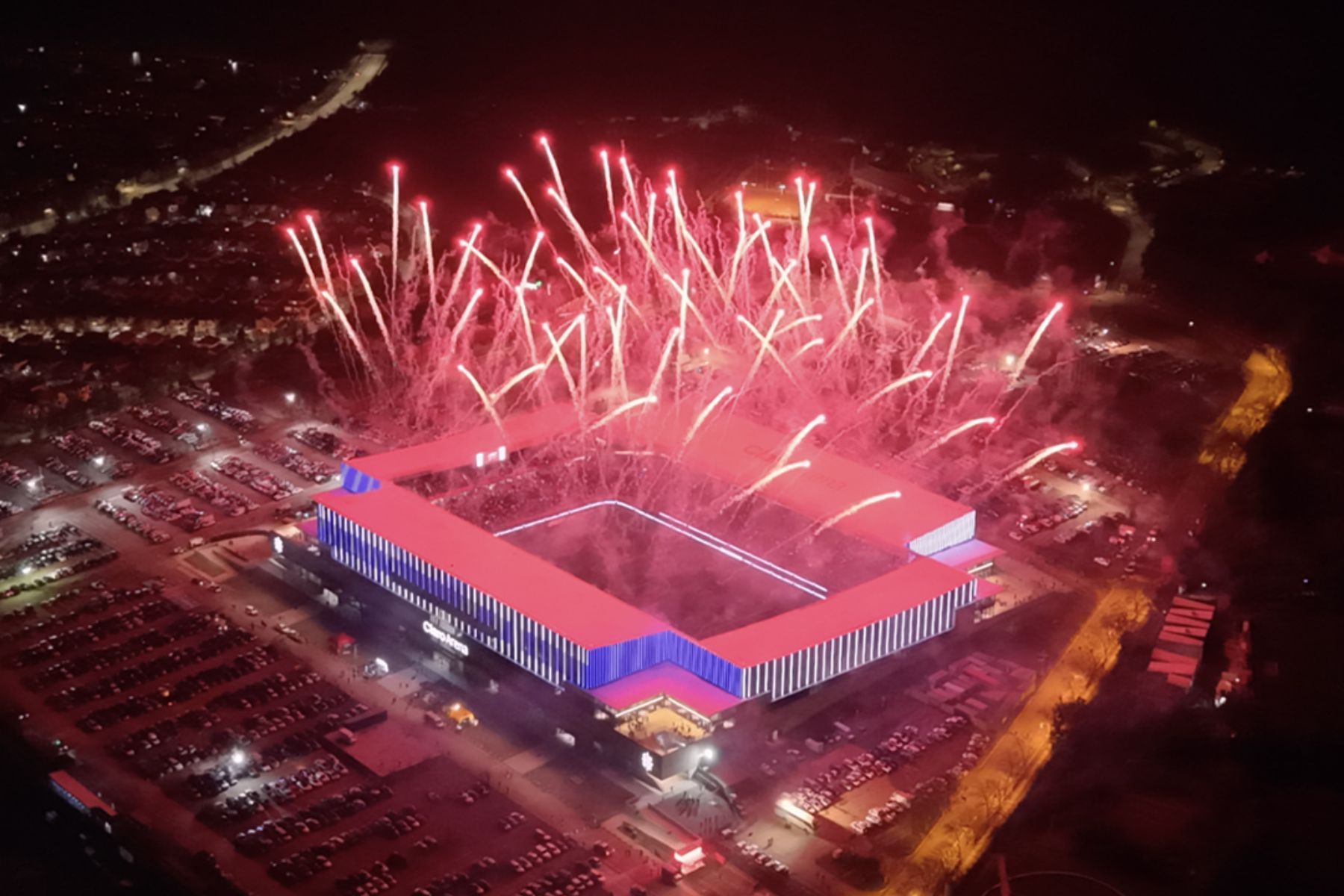 Estádio de U. Católica x Cruzeiro tem gramado sintético e custou R$ 270 milhões